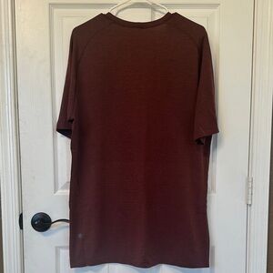 Men's Lululemon Burgundy Shirt